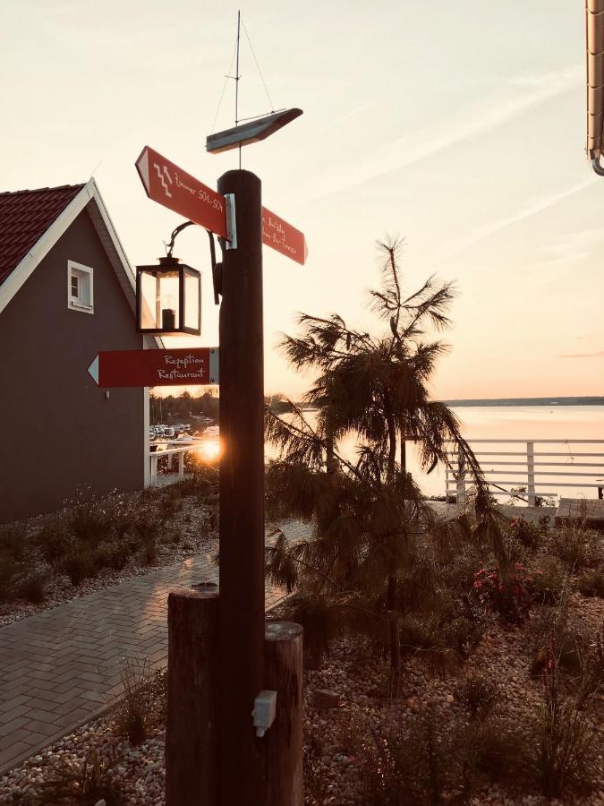 Der Leuchtturm-Gastro Gmbh Hotel Geierswalde Eksteriør billede
